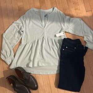 NWT Anthropologie Pilcro long sleeve babydoll style top.